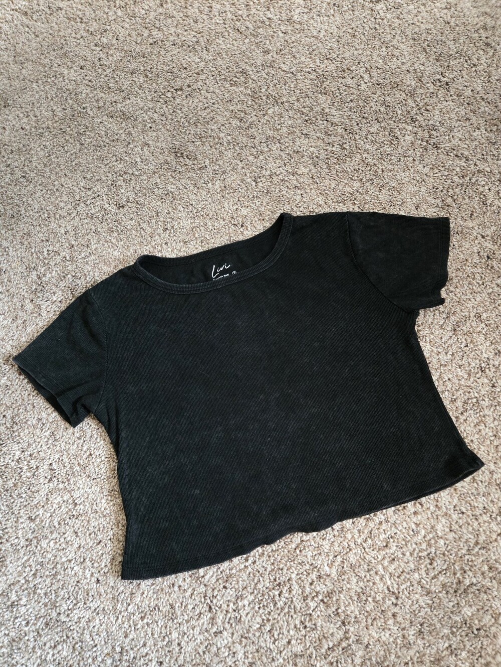 Livi by Olivia Rae Acid Wash Black Cropped Tee Women's Size Small